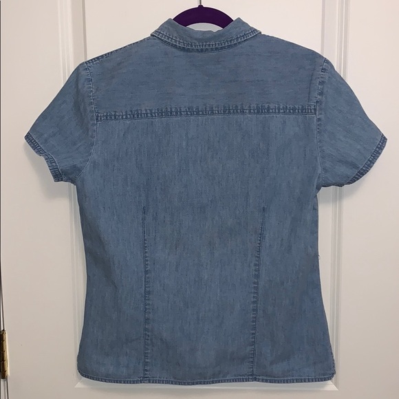 Casual Corner chambray shirt with pearlized snaps - Picture 6 of 6